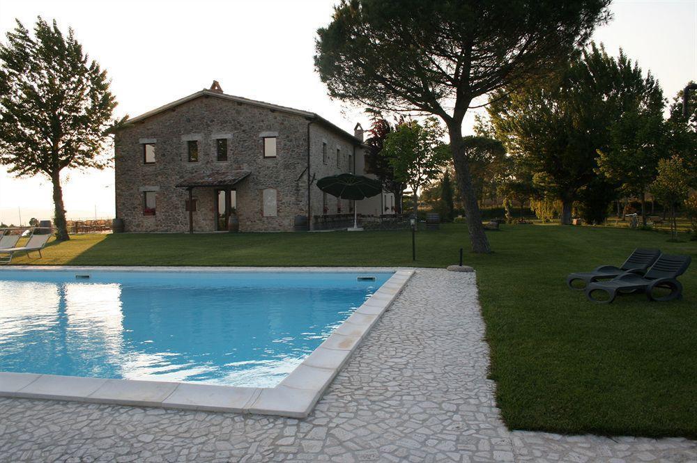Entropia Ristorante Country House Todi Exterior foto